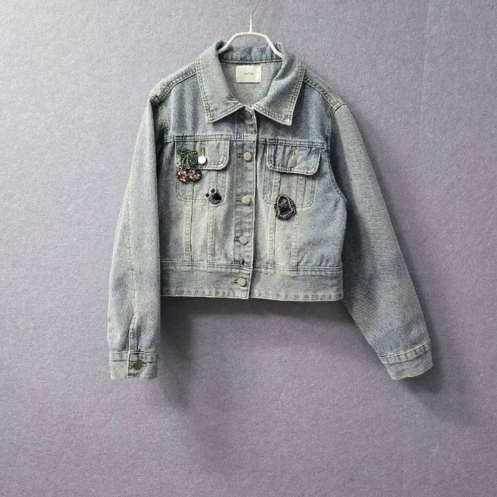 [BUNJANG] Satin Jewelry Beaded Washed Denim Jacket / 샤틴 주얼리 비즈 장식 워싱 데님 청자켓