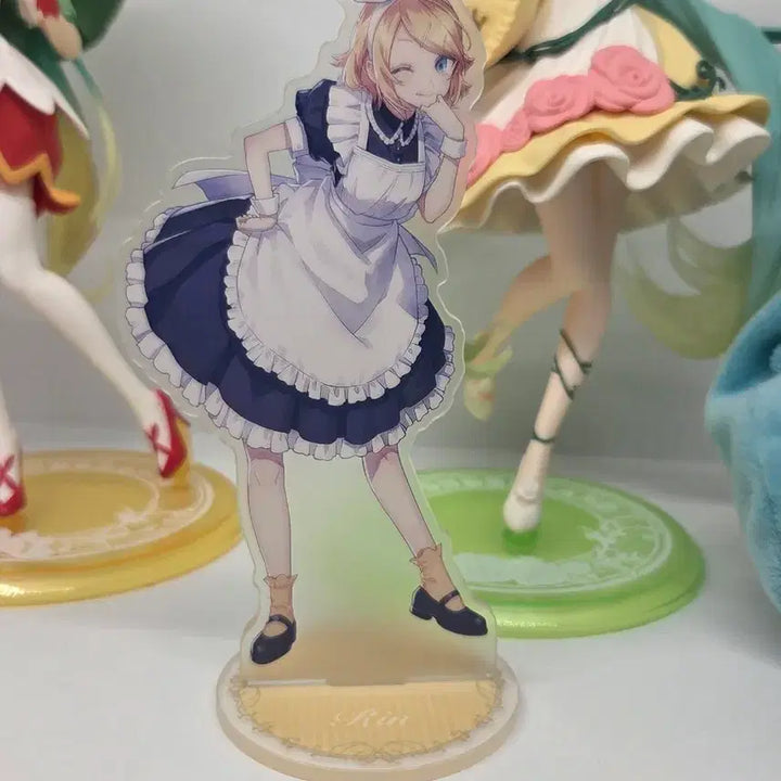[BUNJANG] Kagamine Rin Maid Acrylic Stand / 카가미네 린 메이드 아크릴 판매
