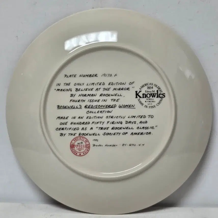 [SOLD OUT] 빈티지 미국접시 화장하는 소녀 앤틱 도자기
