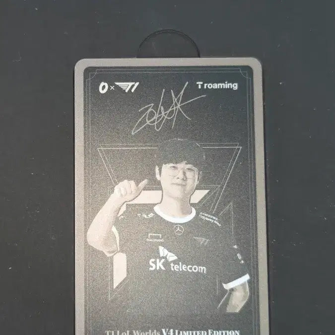 [BUNJANG] T1 Zeus 2023 V4 Commemorative T-Roaming Coupon Photocard / 티원 t1 2023 V4 기념 T 로밍 쿠폰 포카 제우스