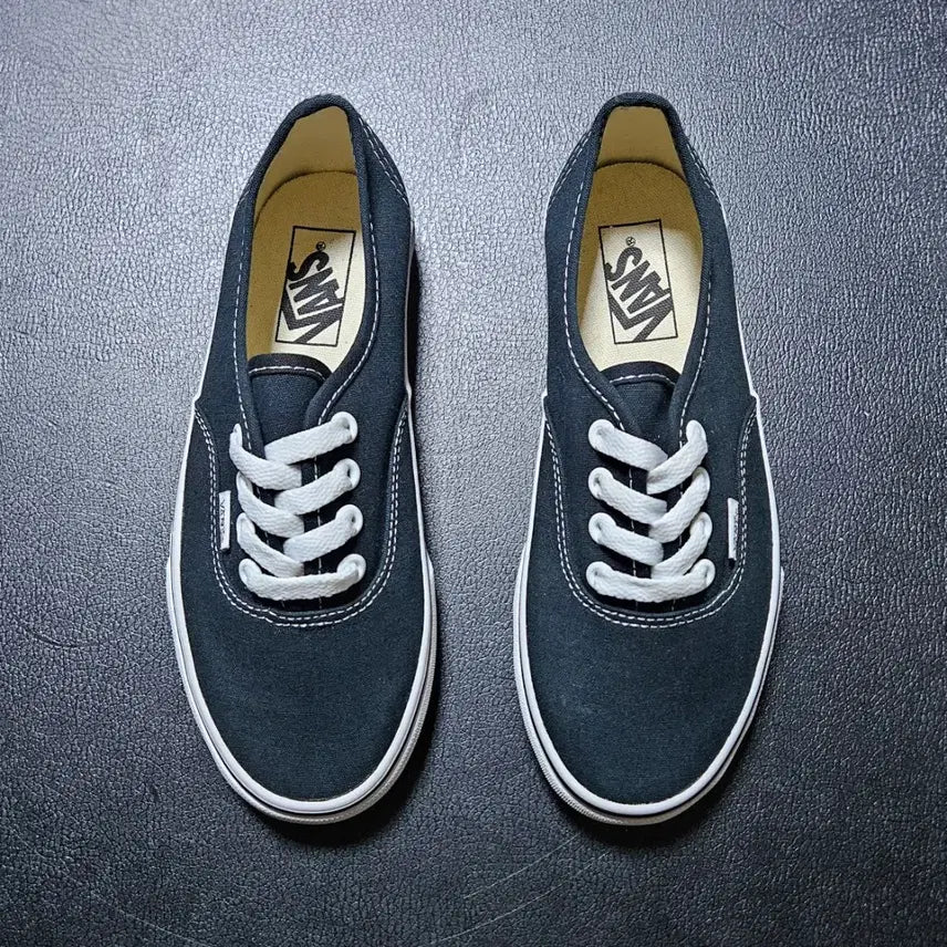 [BUNJANG] Vans Authentic Black Old Model (230mm) / 230 반스 어센틱 블랙 구형 새제품