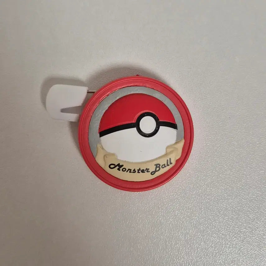 [BUNJANG] Pokemon Sun and Moon Character Brooch Badge / 포켓몬스터 썬문 캐릭터 가방 브로치 뱃지 몬스터볼