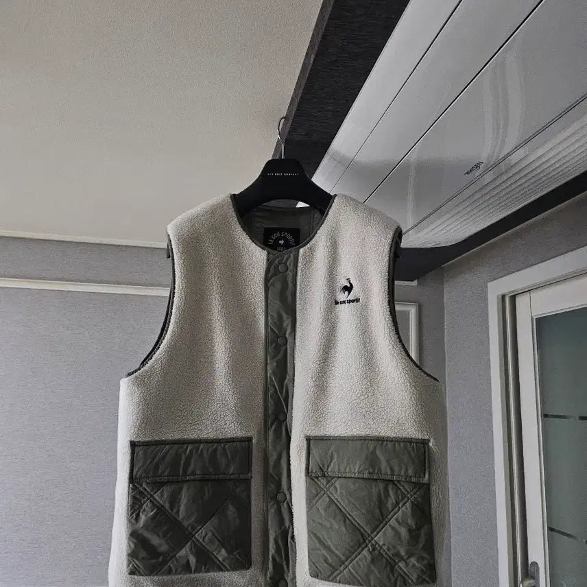 [BUNJANG] Le Coq Sportif Reversible Quilting Padded Vest / [거의 새것] 르꼬끄 리버서블 양면 퀼팅 패딩 조끼 베스트