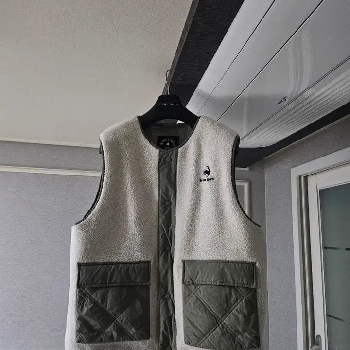 [BUNJANG] Le Coq Sportif Reversible Quilting Padded Vest / [거의 새것] 르꼬끄 리버서블 양면 퀼팅 패딩 조끼 베스트