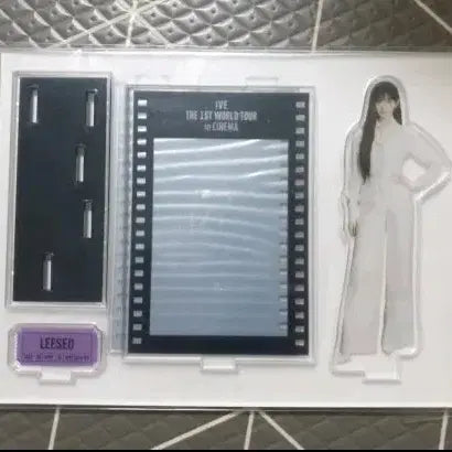 [BUNJANG] IVE (Leeseo) Acrylic Photocard Stand Set / 미사용) 아이브 이서 아크릴 포토카드 스탠드 세트
