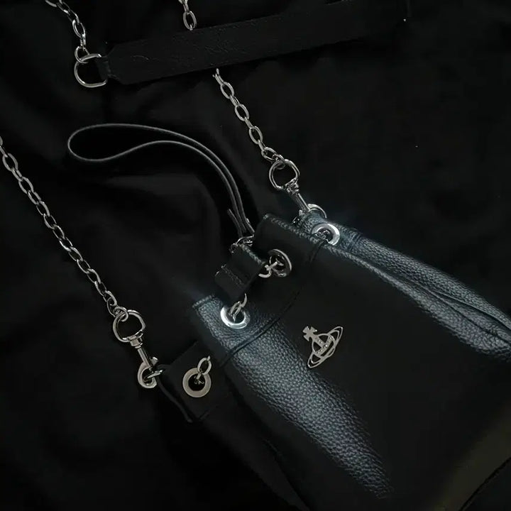 [BUNJANG] Vivienne Westwood Black Chain Bucket Bag / 비비안웨스트우드 블랙 체인 버킷백