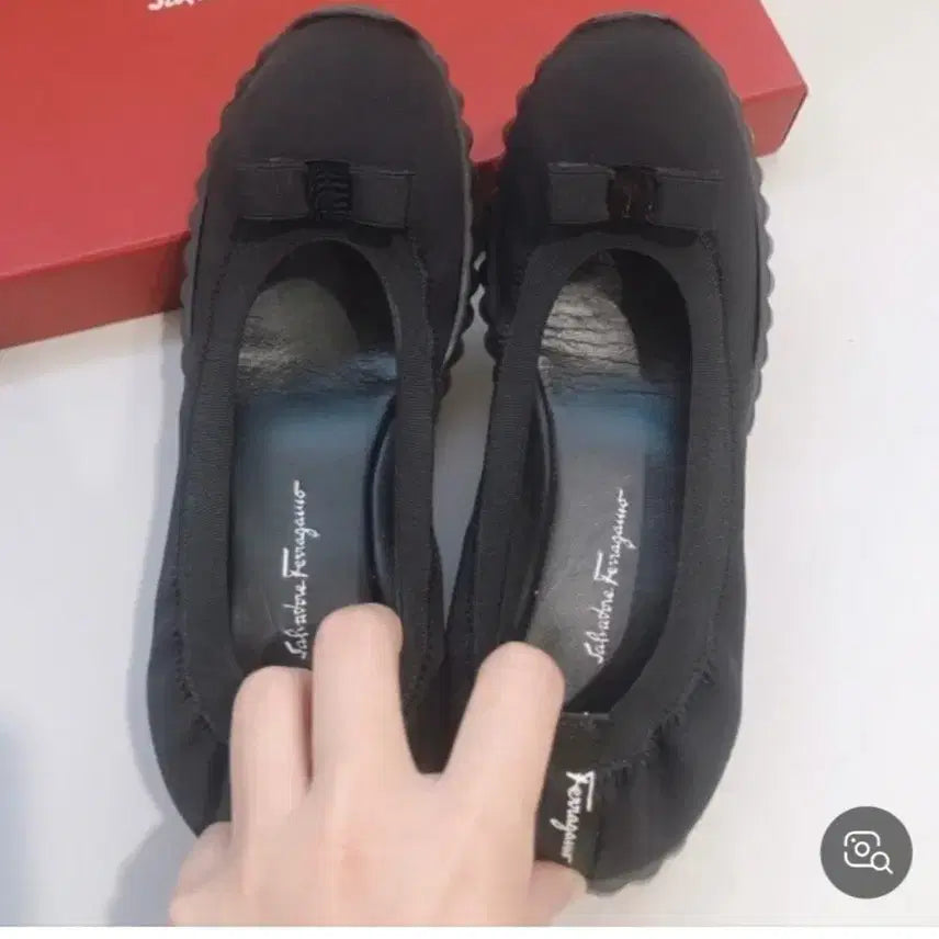 [BUNJANG] Ferragamo Vara Bow Flat Shoes Black 225 / 페라가모 바라 보우 플랫슈즈 블랙 225  새상품