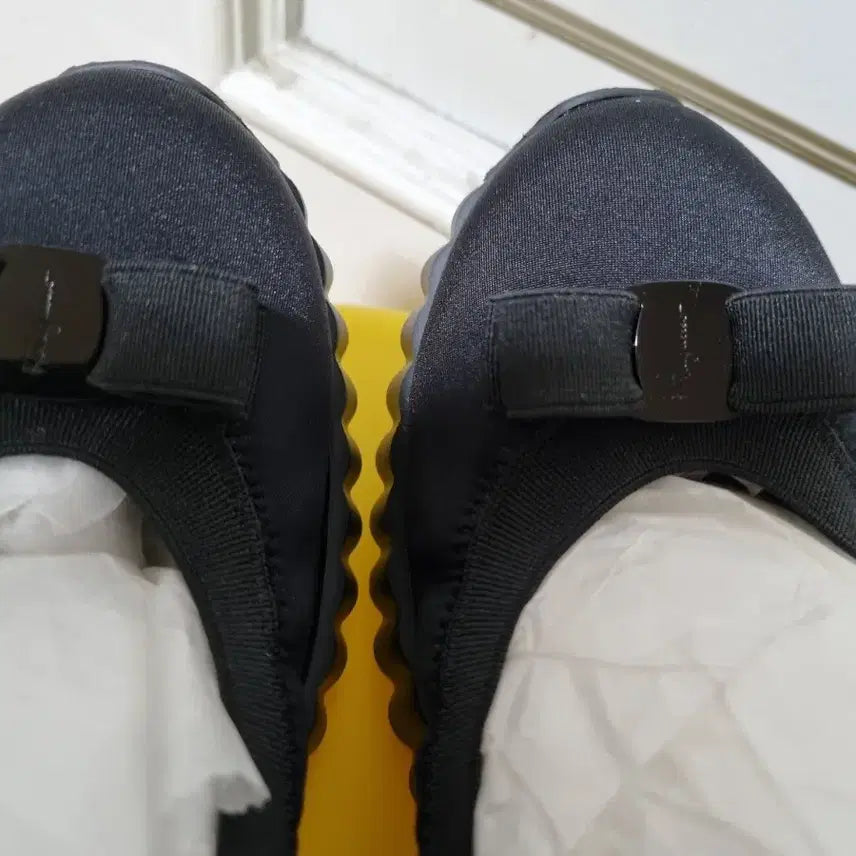 [BUNJANG] Ferragamo Vara Bow Flat Shoes Black 225 / 페라가모 바라 보우 플랫슈즈 블랙 225  새상품