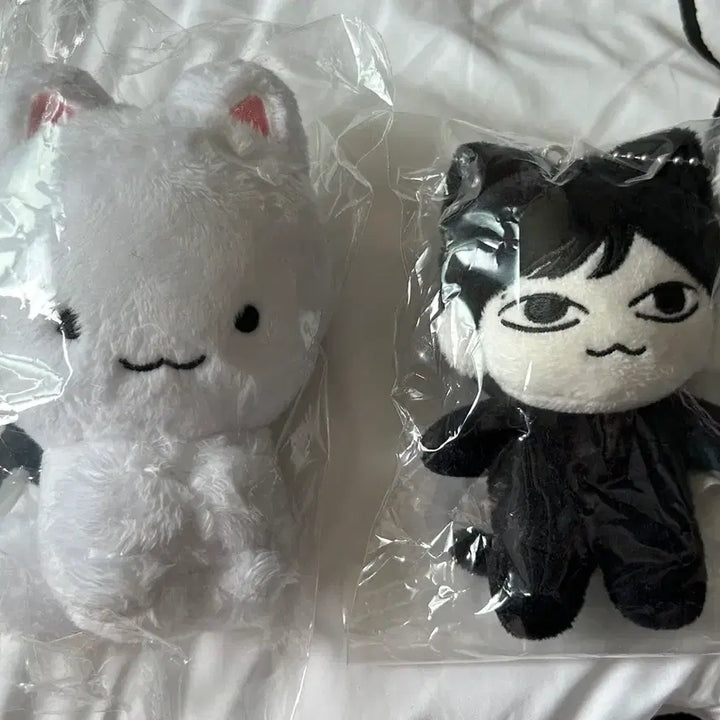 [BUNJANG] The Boyz Juyeon Zzuttori &amp; Mammal Zzu Bundle Set / 더보이즈 주연 쭈톨이 마물쭈 일괄 판매