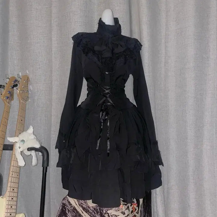 [BUNJANG] Vintage Gothic Lolita Blouse and Skirt Set / 빈티지 고스로리 블라우스 스커트 세트