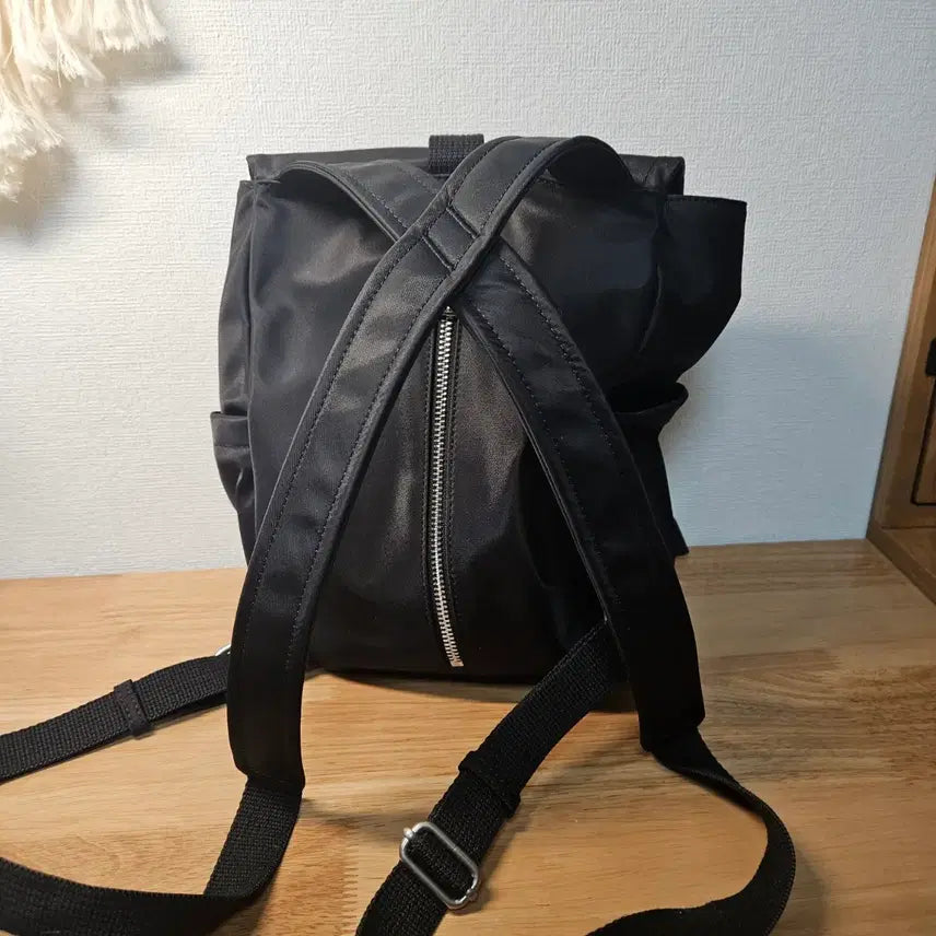 [BUNJANG] Nilring Ohudaseisban Backpack / 닐링 백팩  오후다섯시반 백팩