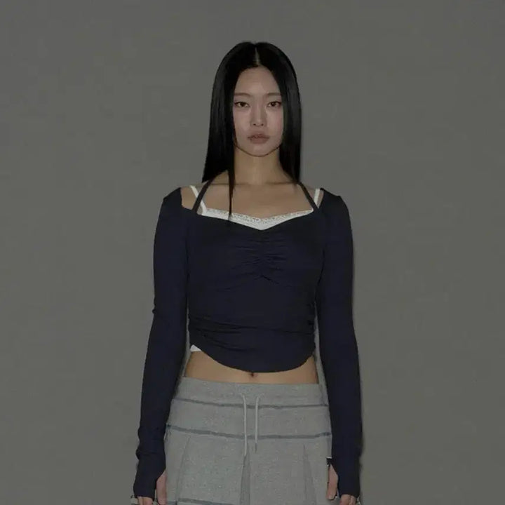 [BUNJANG] Pleasenofollow Giselle Top Charcoal / Pleasenofollow 플리즈노팔로우 지젤탑 쿨차콜