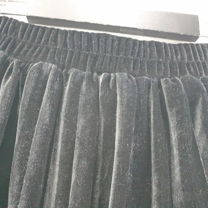 [BUNJANG] Black Velvet Flare Long Skirt / 여성FREE 블랙 벨뱃 플레어 롱스커트 M3487