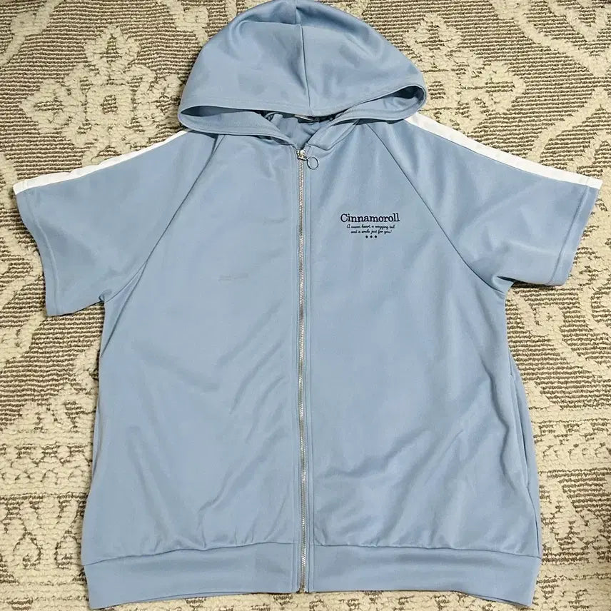 [BUNJANG] Sanrio Cinnamoroll Sora Blue Hooded Zip-up Short Sleeve / 산리오 시나모롤 소라색 후드집업 반팔