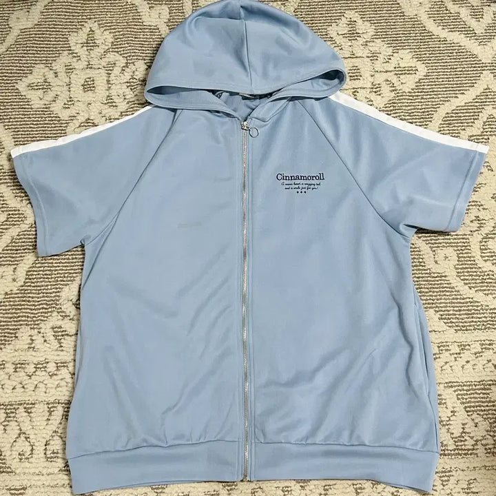 [BUNJANG] Sanrio Cinnamoroll Sora Blue Hooded Zip-up Short Sleeve / 산리오 시나모롤 소라색 후드집업 반팔