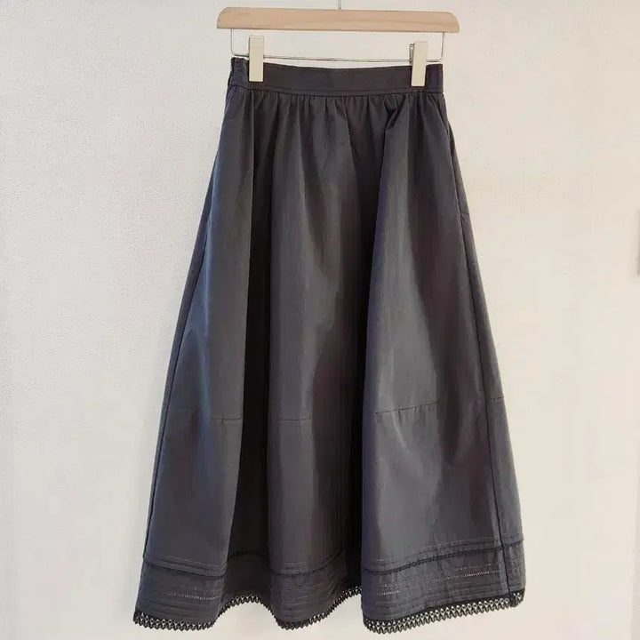 [BUNJANG] Premium Pleated Lace Long Skirt / [연베이지/차콜] 핀턱 레이스 롱스커트 / 고퀄리티 프리미엄 플레어 치마