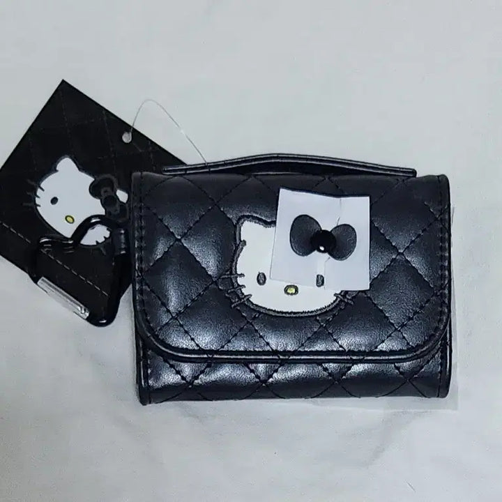 [BUNJANG] Hello Kitty Quilt Wallet Coin Purse Card Holder / 헬로키티 퀼트지갑 퀼팅 2탄 월렛형 카드지갑 양도