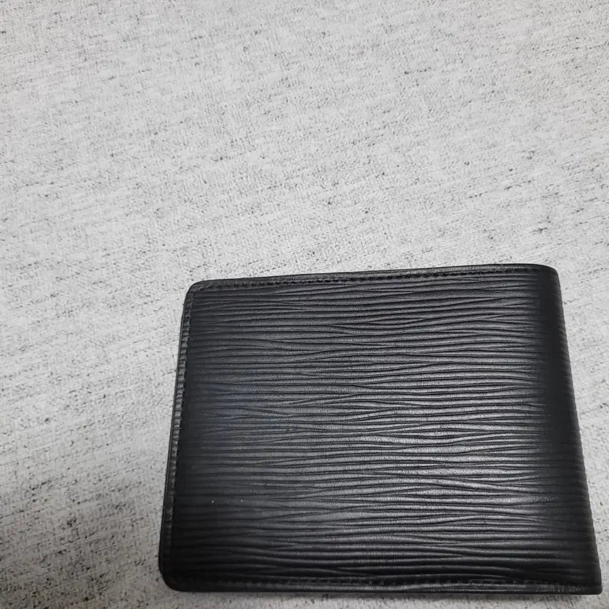 [BUNJANG] Louis Vuitton Multiple Wallet Black / 루이비통 에피 멀티플 반지갑 블랙