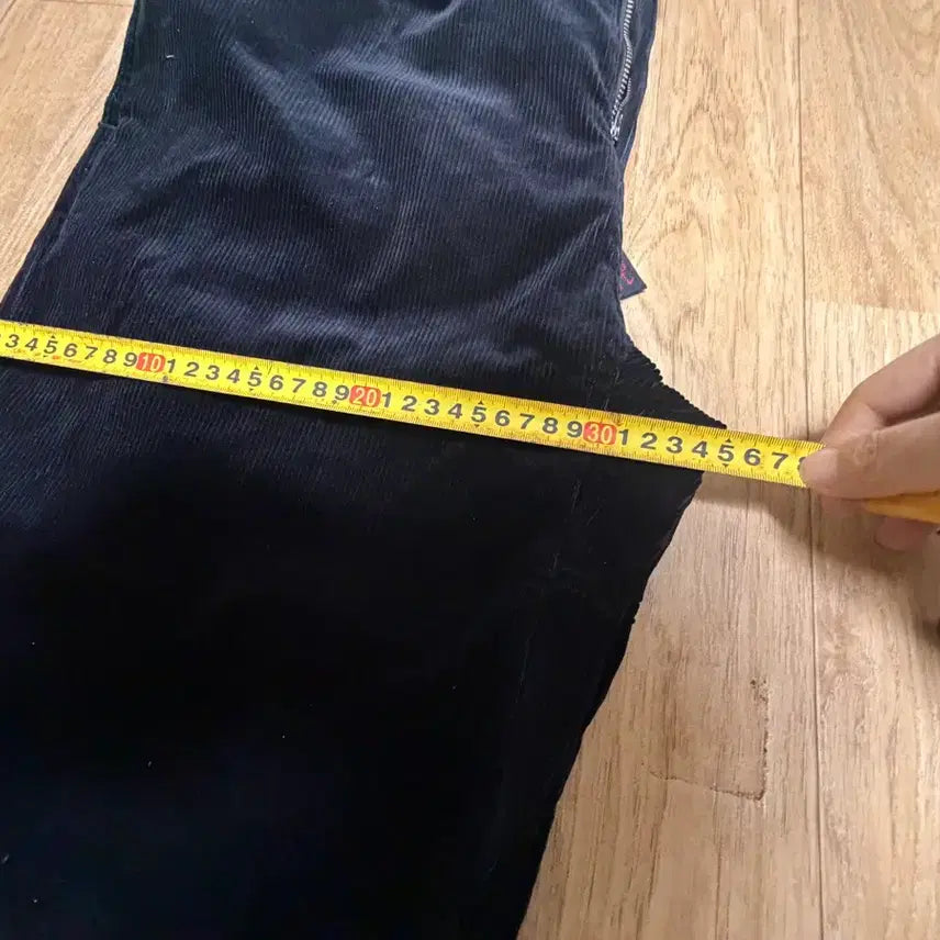 [SOLD OUT] 그라미치 블랙 코듀로이 팬츠 XL
