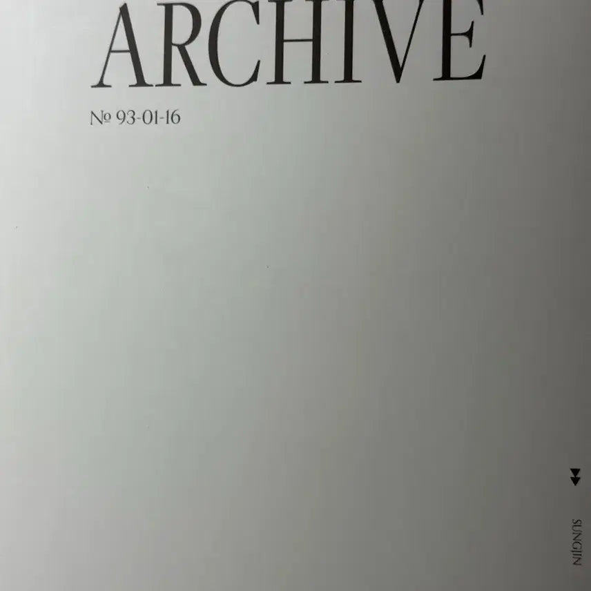 [BUNJANG] Day6 Sungjin Archive Photobook Unsealed / 데이식스 성진 아카이브 포토북 개봉 판매