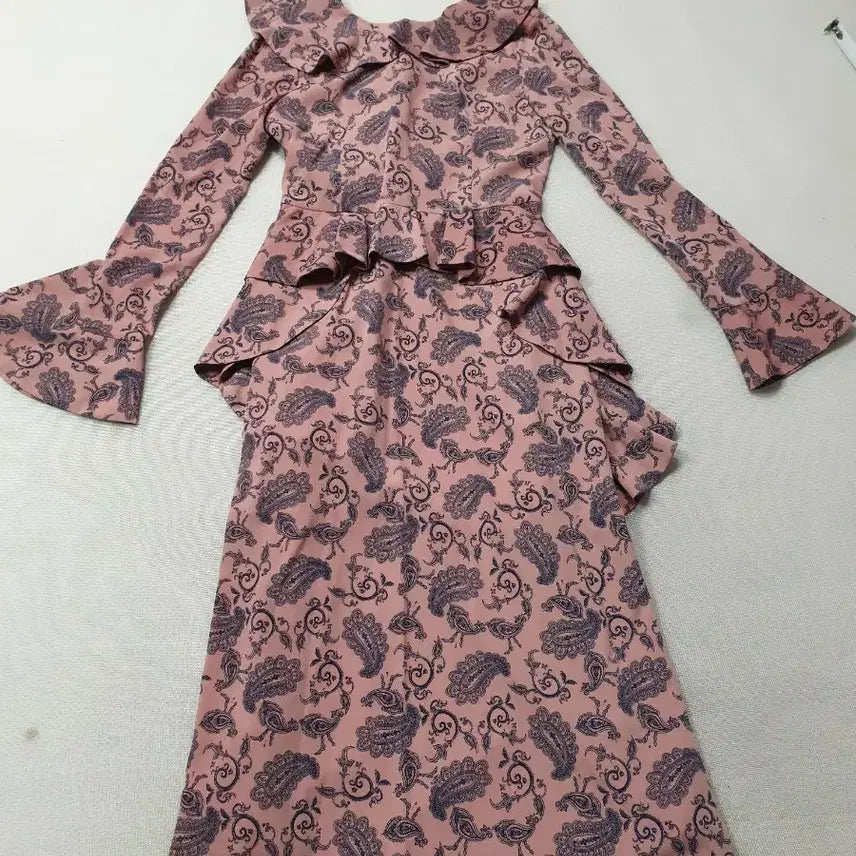[BUNJANG] AAV Paisley Pink Long Dress / AAV 페이즐리 핑크 롱 원피스 프릴 카라 S 여성85