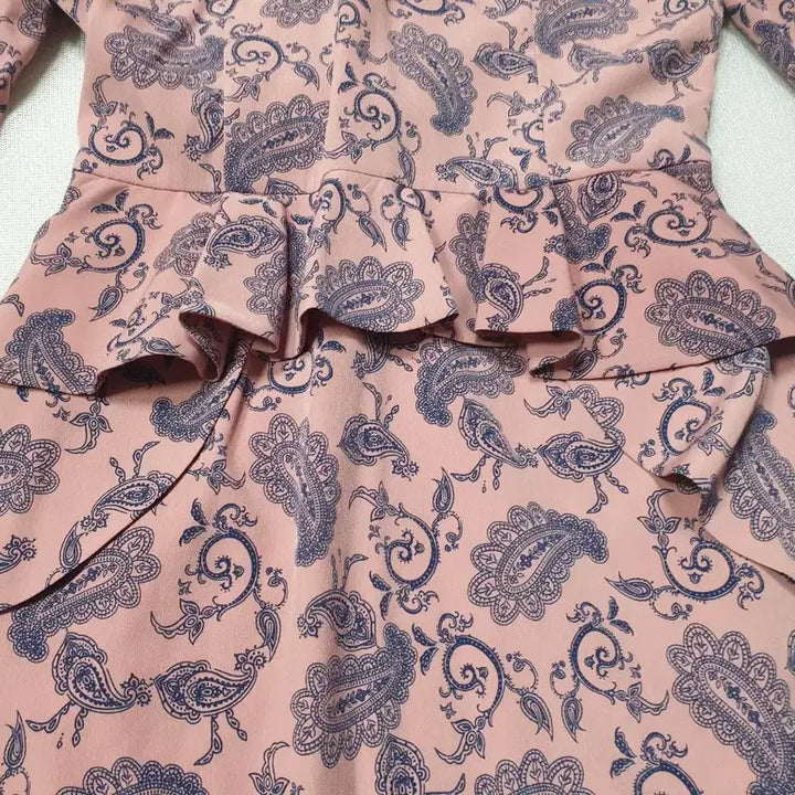 [BUNJANG] AAV Paisley Pink Long Dress / AAV 페이즐리 핑크 롱 원피스 프릴 카라 S 여성85