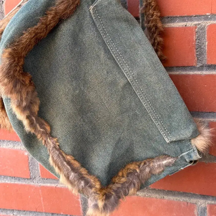 [BUNJANG] Denim Fur Trim Layered Crossbody Bag / 데님 퍼 트리밍 레이어드 크로스백
