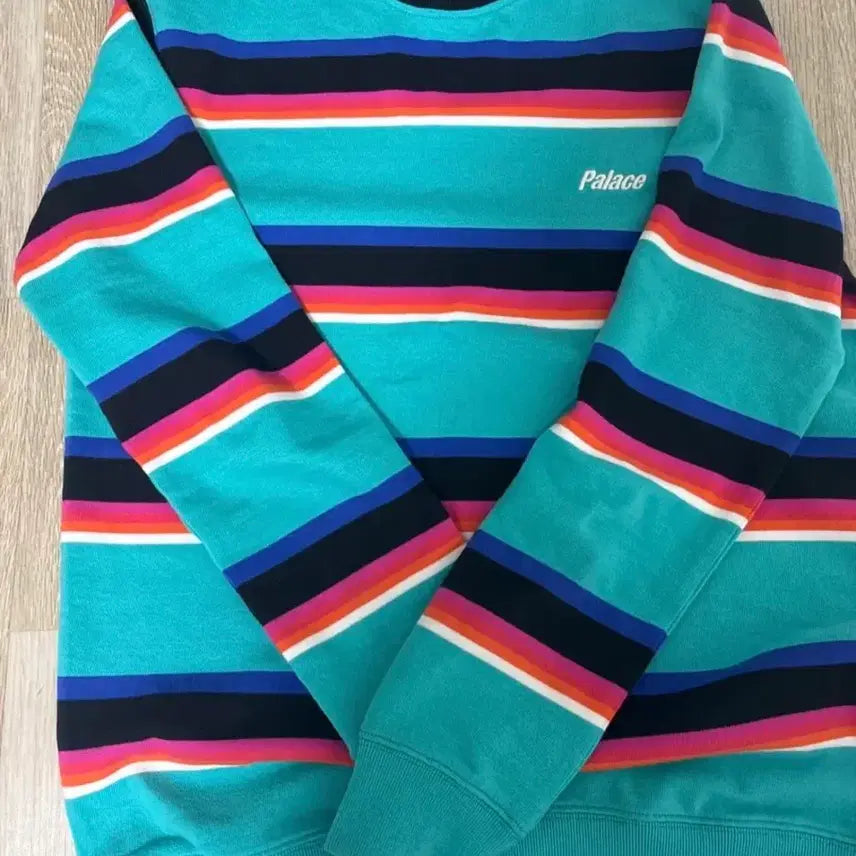 [BUNJANG] Palace Stripe Embroidered Crewneck T-Shirt / Palace 팔라스 스트라이프 맨투맨 티셔츠 새상품급 L
