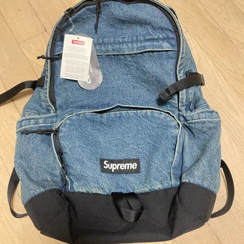 [BUNJANG] Supreme Denim Backpack Washed Indigo / 슈프림 데님 백팩 워시드 인디고 팝니다