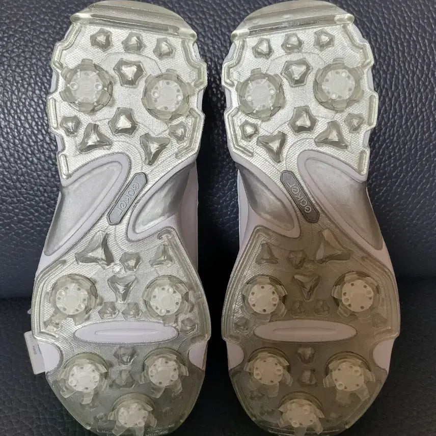 [BUNJANG] Gokur Boa Spike Golf Shoes (New) / 고커 골프화 보아 스파이크 235 (새상품)