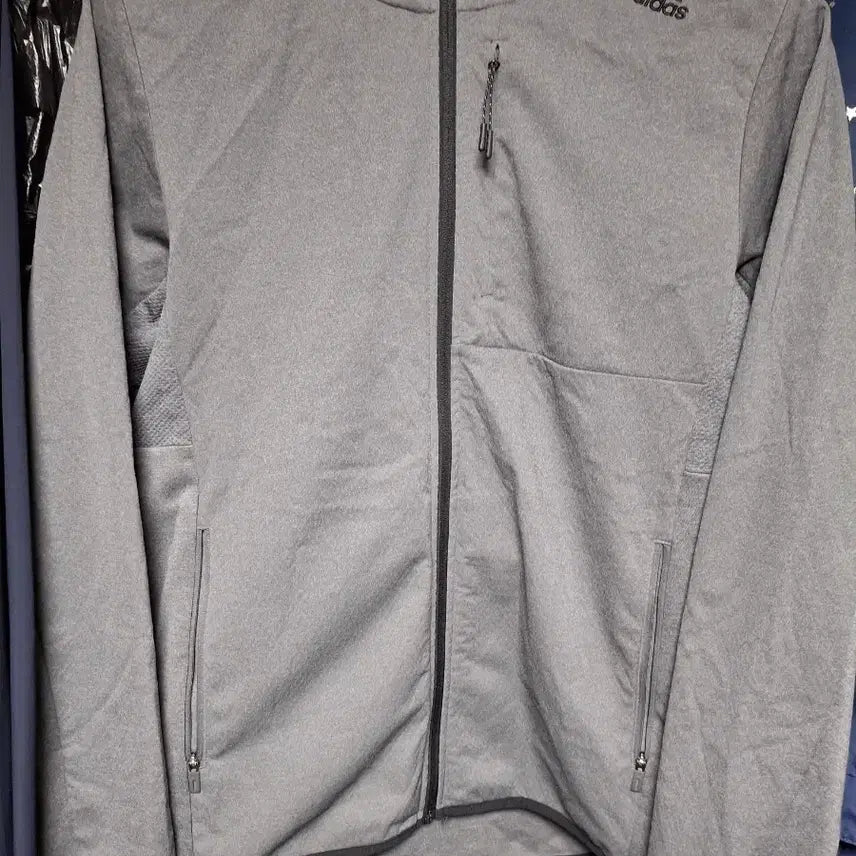 [BUNJANG] Adidas Functional Hooded Jacket Size 100 / 아디다스 기능성 후드 자켓 100사이즈