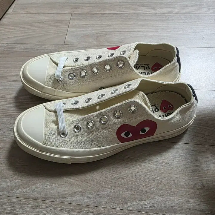 [BUNJANG] Converse x Comme des Garcons Chuck 70 Low White Sneakers / 컨버스 x 플레이 꼼데가르송 척 70 로우 화이트 245mm