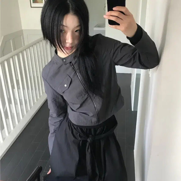 [BUNJANG] Uwa Rahati Charcoal Nylon Semi-Crop Rider Jacket / 차콜 나일론 세미크롭 라이더 자켓 우화 라하티