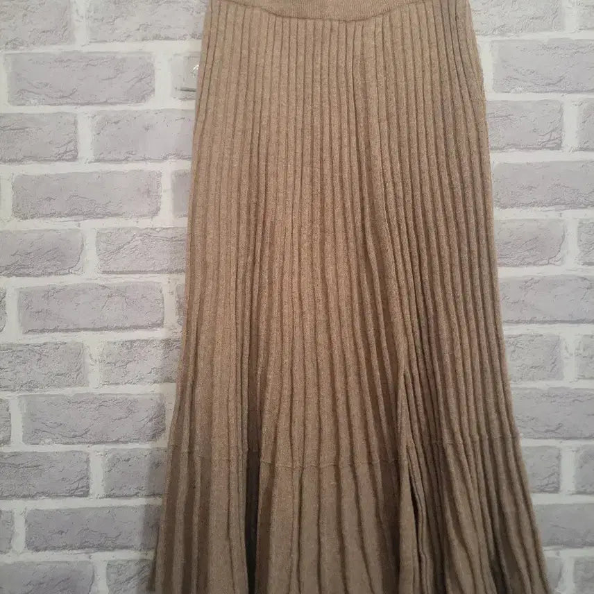 [BUNJANG] SO WOOL Beige Wool Knit Skirt / SO WOOL 베이지 밴딩 울 니트스커트/알뜰한여우