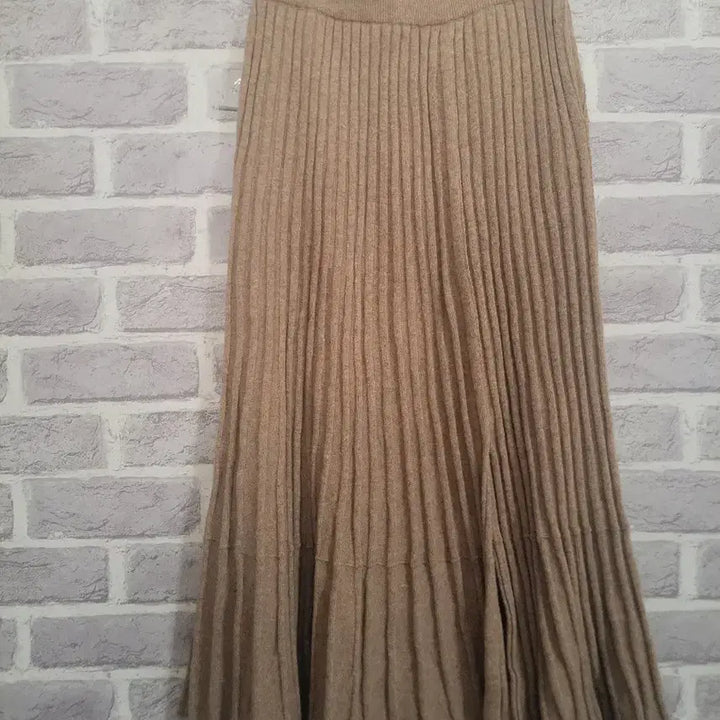 [BUNJANG] SO WOOL Beige Wool Knit Skirt / SO WOOL 베이지 밴딩 울 니트스커트/알뜰한여우