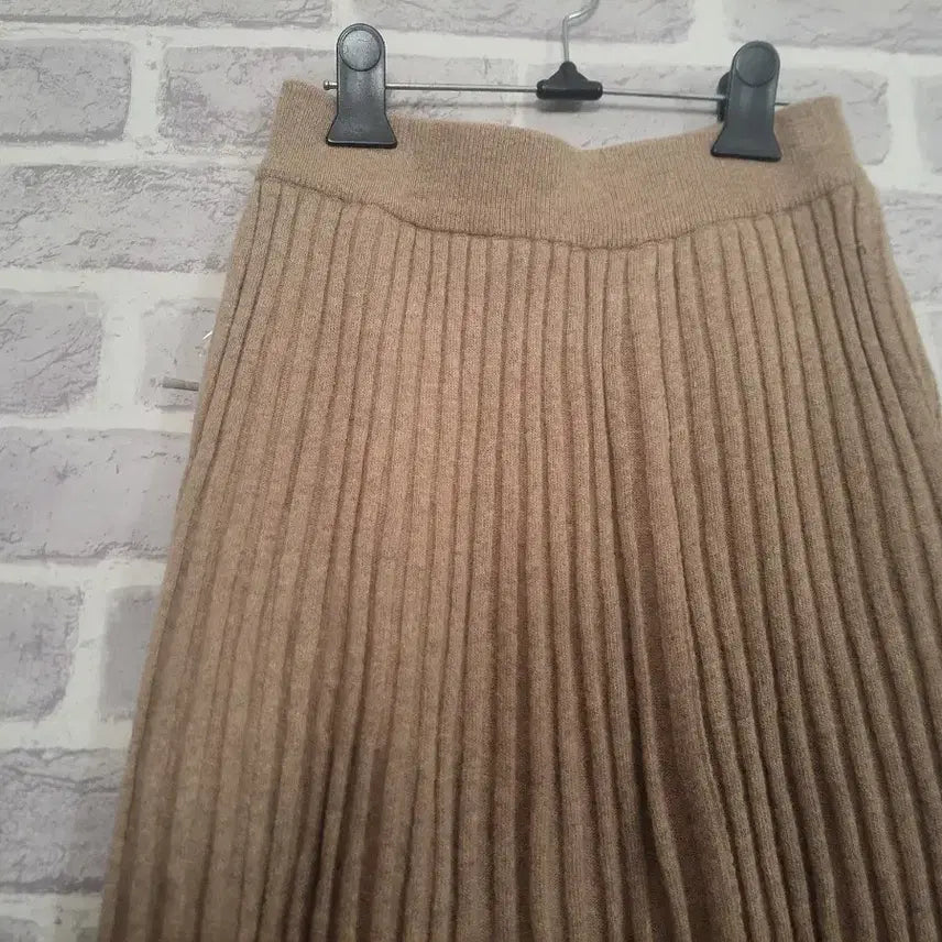 [BUNJANG] SO WOOL Beige Wool Knit Skirt / SO WOOL 베이지 밴딩 울 니트스커트/알뜰한여우