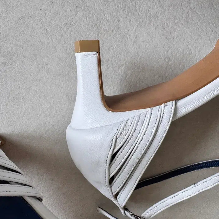 [BUNJANG] OHSHOEDESIGNS Leather White Strap Heels / 새상품 디자이너슈즈 OHSHOEDESIGNS 가죽화이트 스트랩 힐(4,5