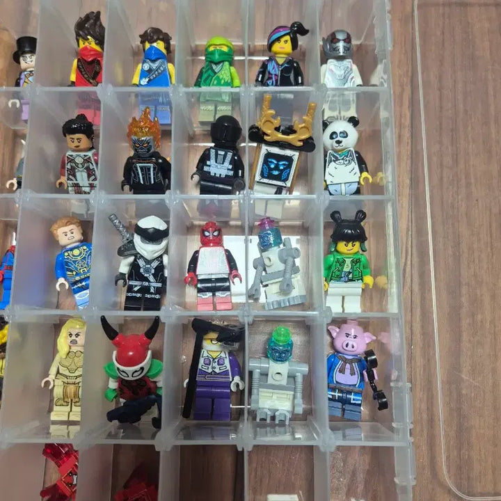 [BUNJANG] Lego Minifigure Mixed 26 Set with Case / 레고 미니피겨 혼합 26개 세트 케이스포합