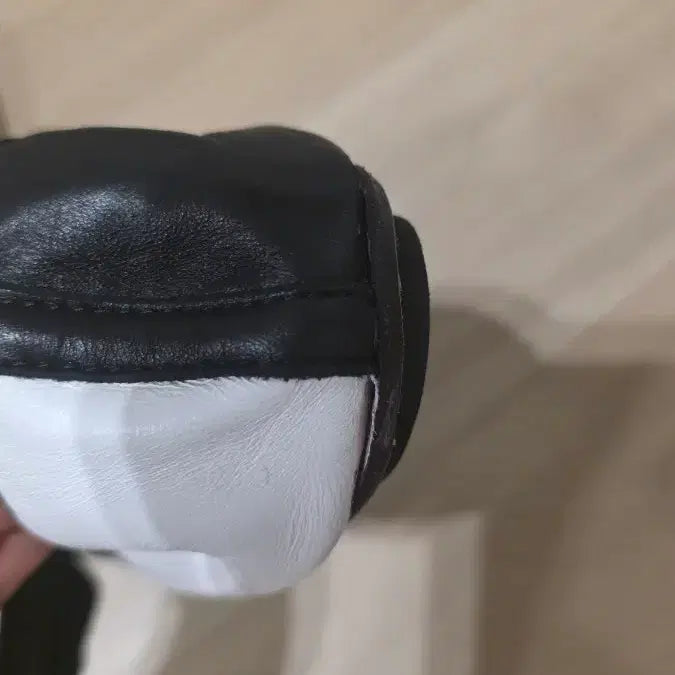 [BUNJANG] Repetto Black &amp; White Ribbon Flat Shoes / 레페토 블랙&amp;화이트 리본 플랫슈즈 41
