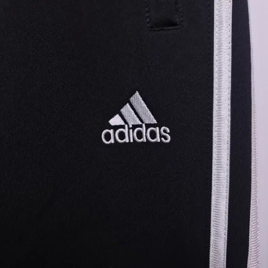 [BUNJANG] Adidas Three Stripes Training Pants Black XS / [26] 아디다스 삼선 트레이닝 바지 블랙 XS