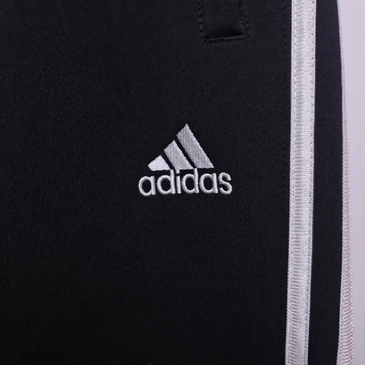 [BUNJANG] Adidas Three Stripes Training Pants Black XS / [26] 아디다스 삼선 트레이닝 바지 블랙 XS