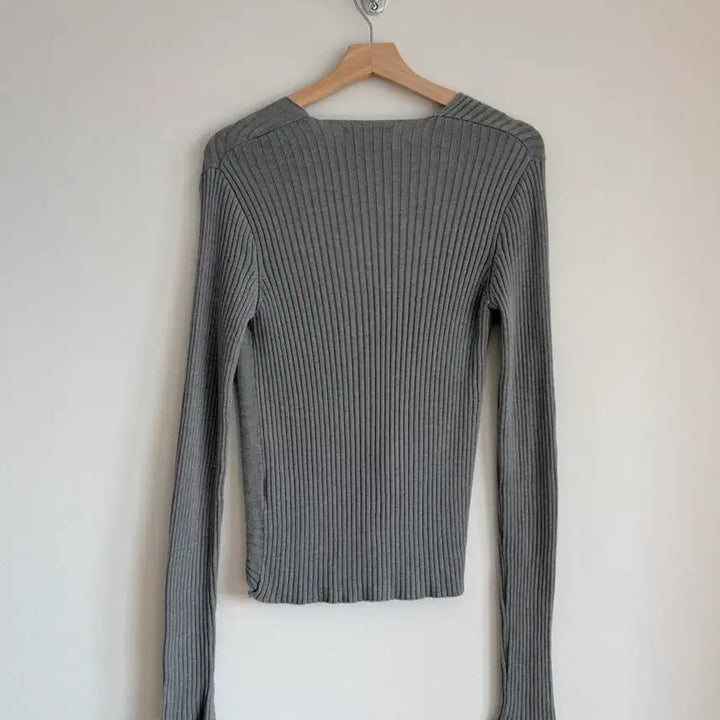 [BUNJANG] SOFT SEOUL Asymmetrical Knit Long Sleeve / 소프트 서울(SOFT SEOUL) 비대칭 니트 롱슬리브