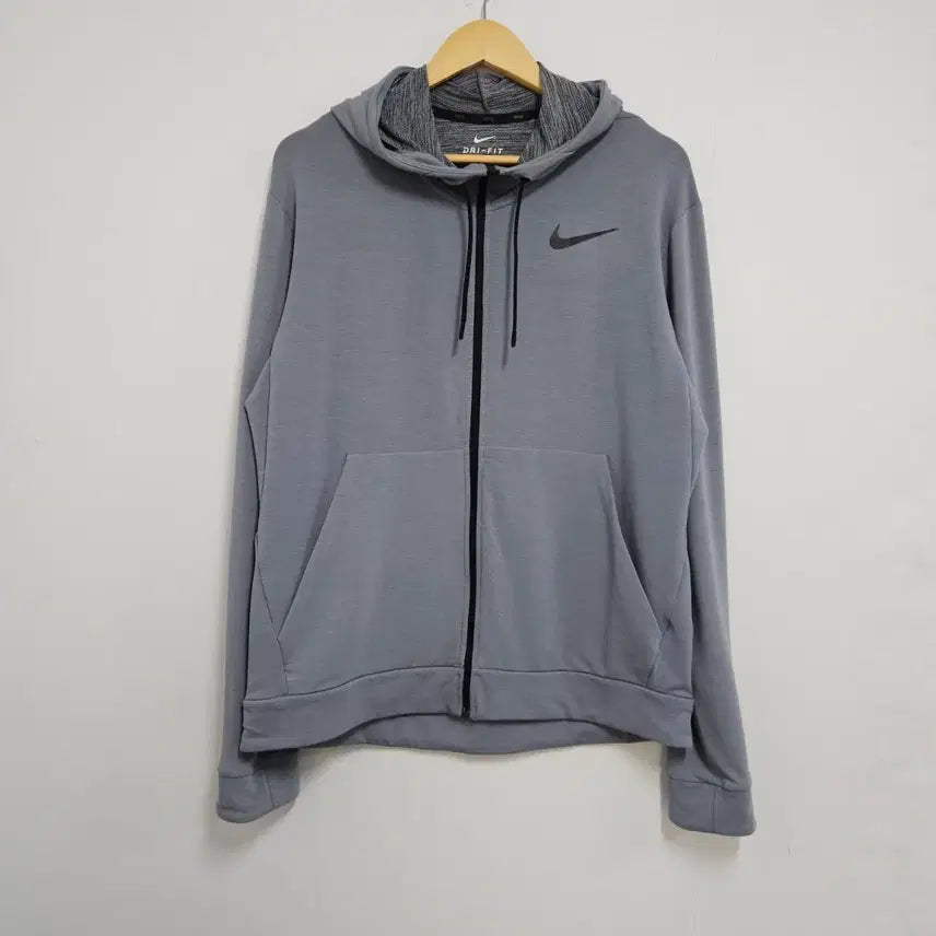 [SOLD OUT] XL 105 나이키 드라이핏 기능성 후드집업 그레이
