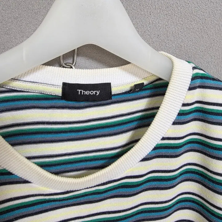 [BUNJANG] Theory Striped Round T-shirt / 띠어리 줄무늬 라운드 티셔츠 M  n3156