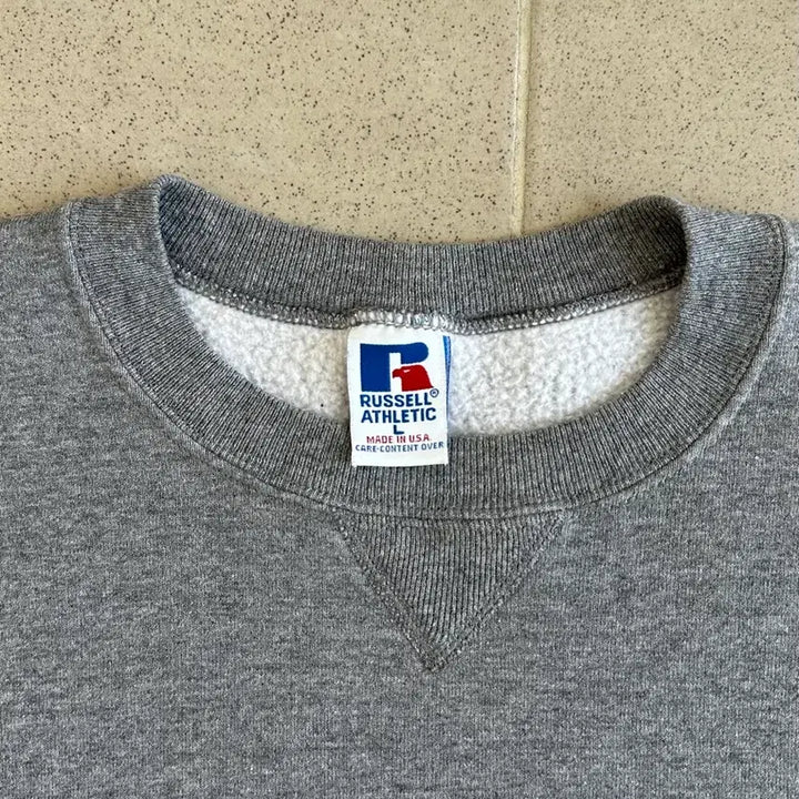 [SOLD OUT] 90s 빈티지 러셀 스웻셔츠 그레이 L USA