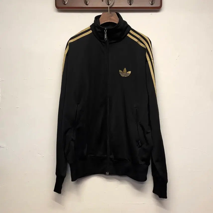 [BUNJANG] Adidas Firebird Black and Gold Jersey Jacket / 아디다스 파이어버드 검금 져지 자켓