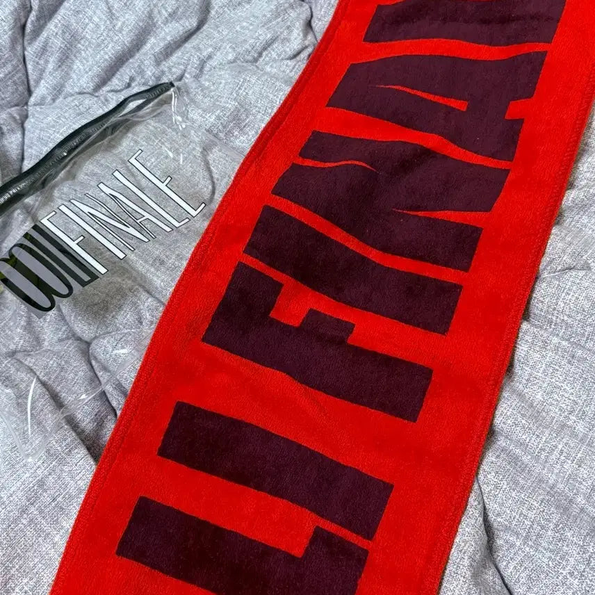 [BUNJANG] WOODZ Finale Towel / 우즈 우리 피날레 타올