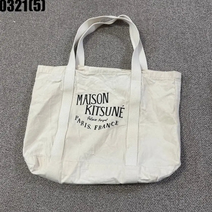 [SOLD OUT] 메종키츠네 에코백 아이보리 토트백 0321