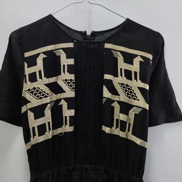 [BUNJANG] Vintage Bohemian Embroidered Linen Black Dress / 빈티지 오리엔탈 보헤미안 자수 린넨 블랙 원피스