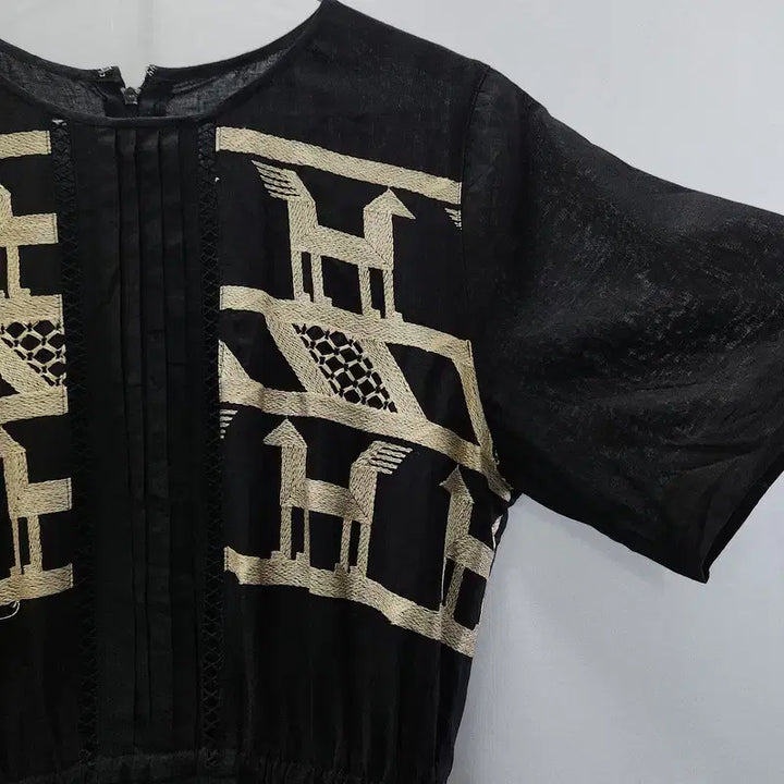 [BUNJANG] Vintage Bohemian Embroidered Linen Black Dress / 빈티지 오리엔탈 보헤미안 자수 린넨 블랙 원피스